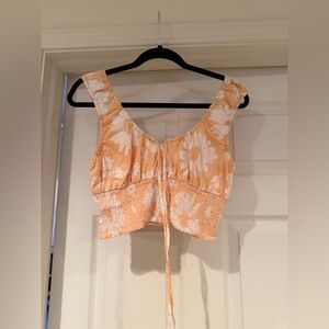 AE Women’s Peach Floral Crop Tank Top